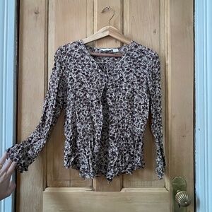 Floral Soft Effortless Feminine Crinkle Semi Sheer Button Down Blouse Size S